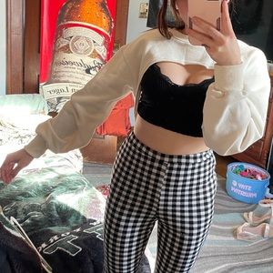 Drop shoulder crop pullover